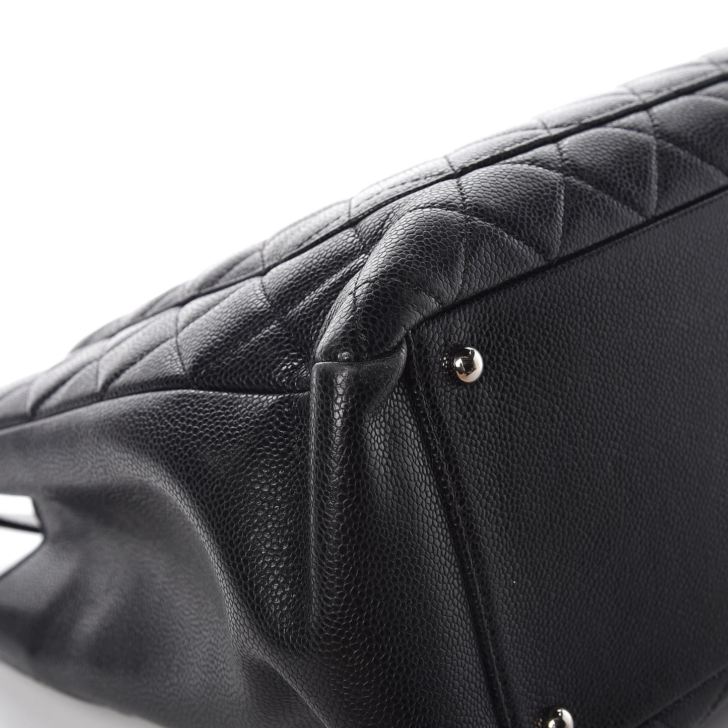 Caviar Quilted XL Grand Shopping Tote GST Black
