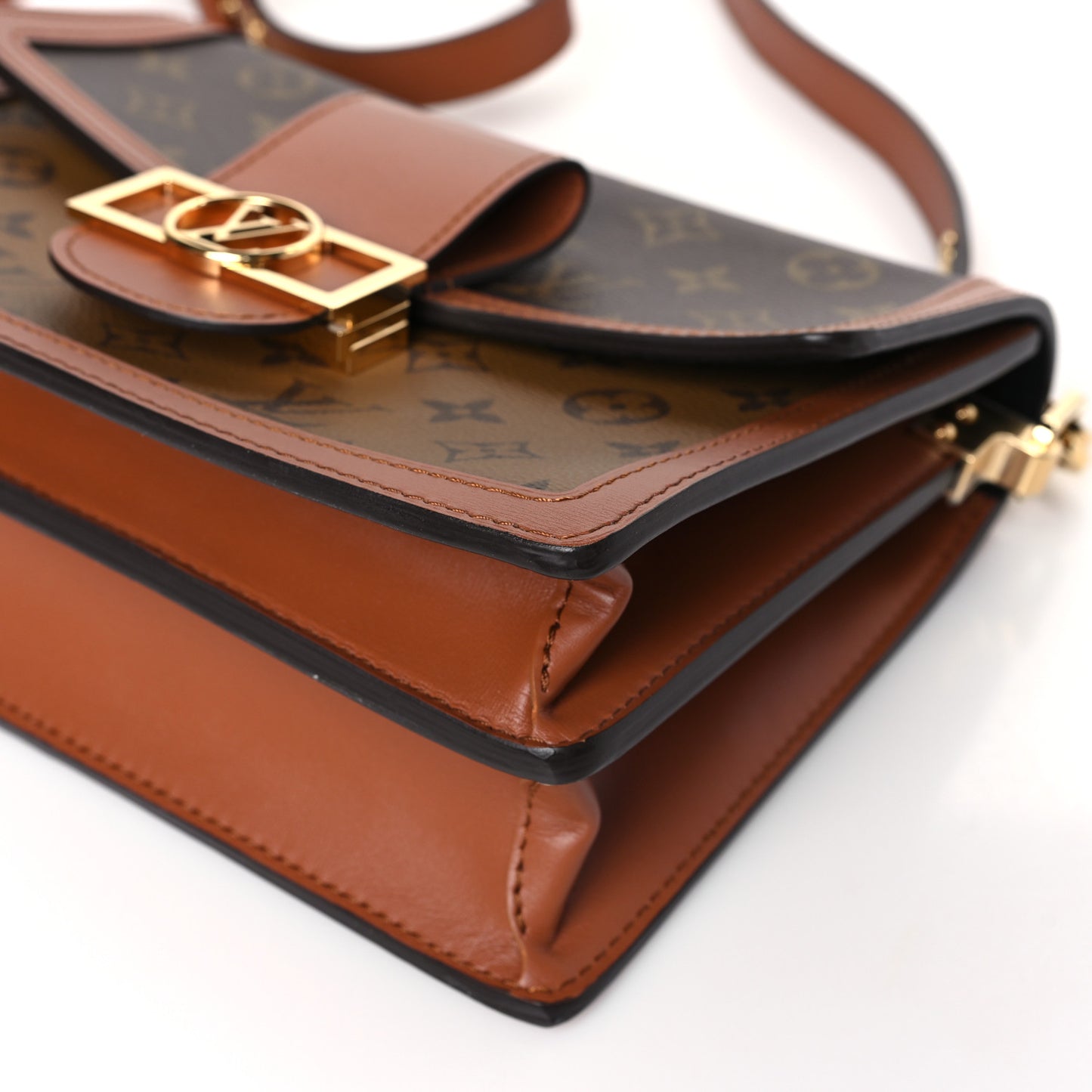 Reverse Monogram Dauphine MM