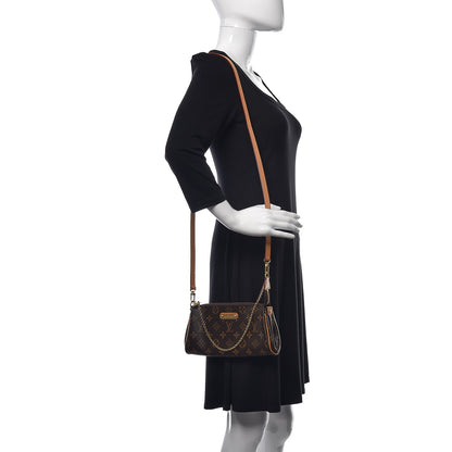 Louis Vuitton Monogram Eva Clutch 2 of 10