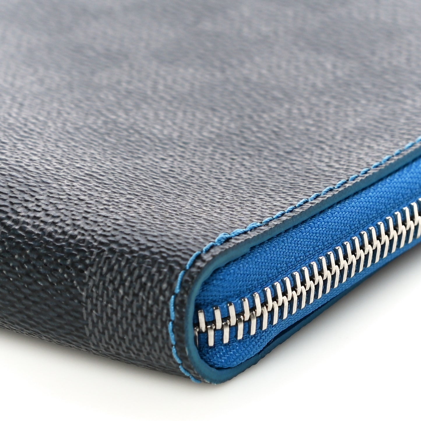 Damier Graphite Pochette Jour GM Bleu