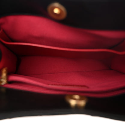 Chanel Shiny Crumpled Calfskin Quilted Wavy CC Hobo Black 5 of 11