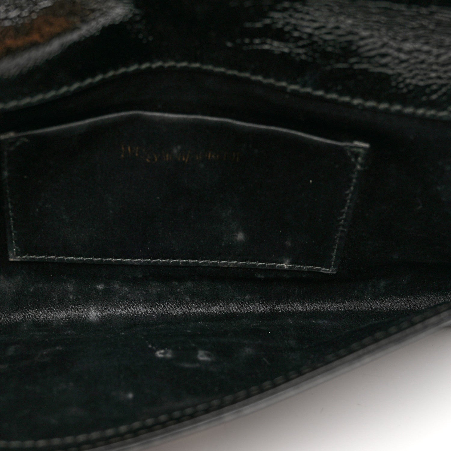 Saint Laurent Textured Patent Monogram Small Belle De Jour Clutch Black 5 of 7