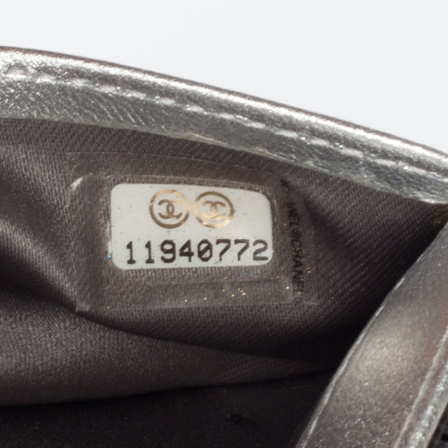 Patent Calfskin Lucky Symbols Yen Wallet Silver