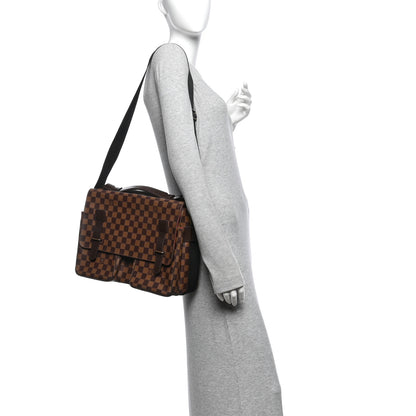 Louis Vuitton Damier Ebene Broadway Messenger Bag 2 of 10