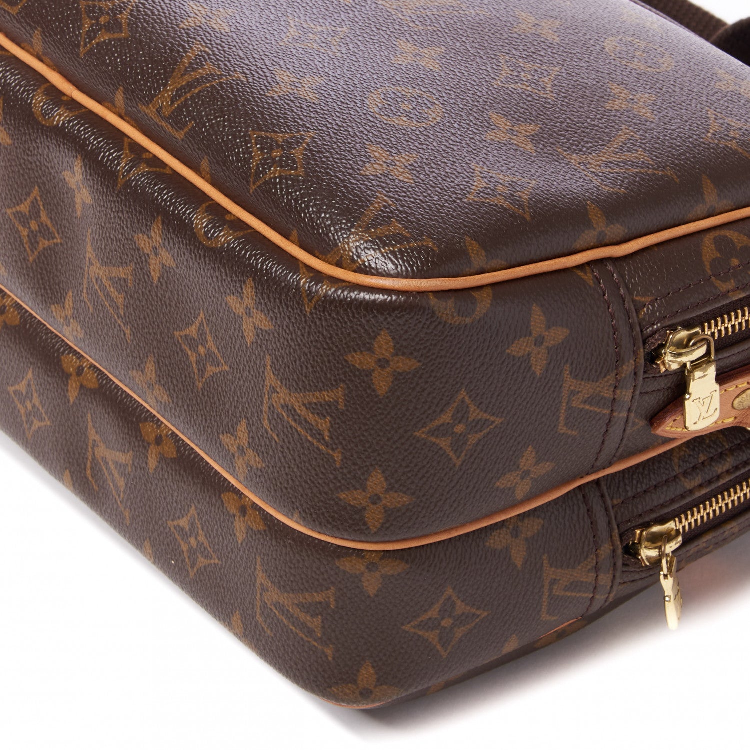 Louis Vuitton Monogram Reporter PM 6 of 9