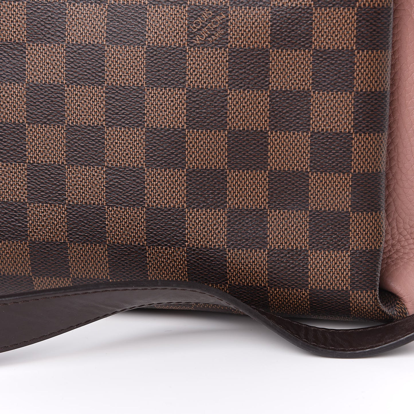 Cuir Taurillon Damier Ebene Normandy Magnolia