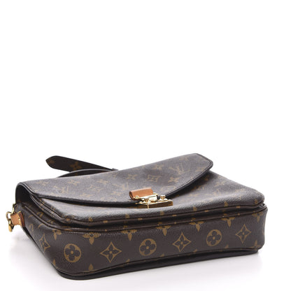 Louis Vuitton Monogram Pochette Metis 4 of 11