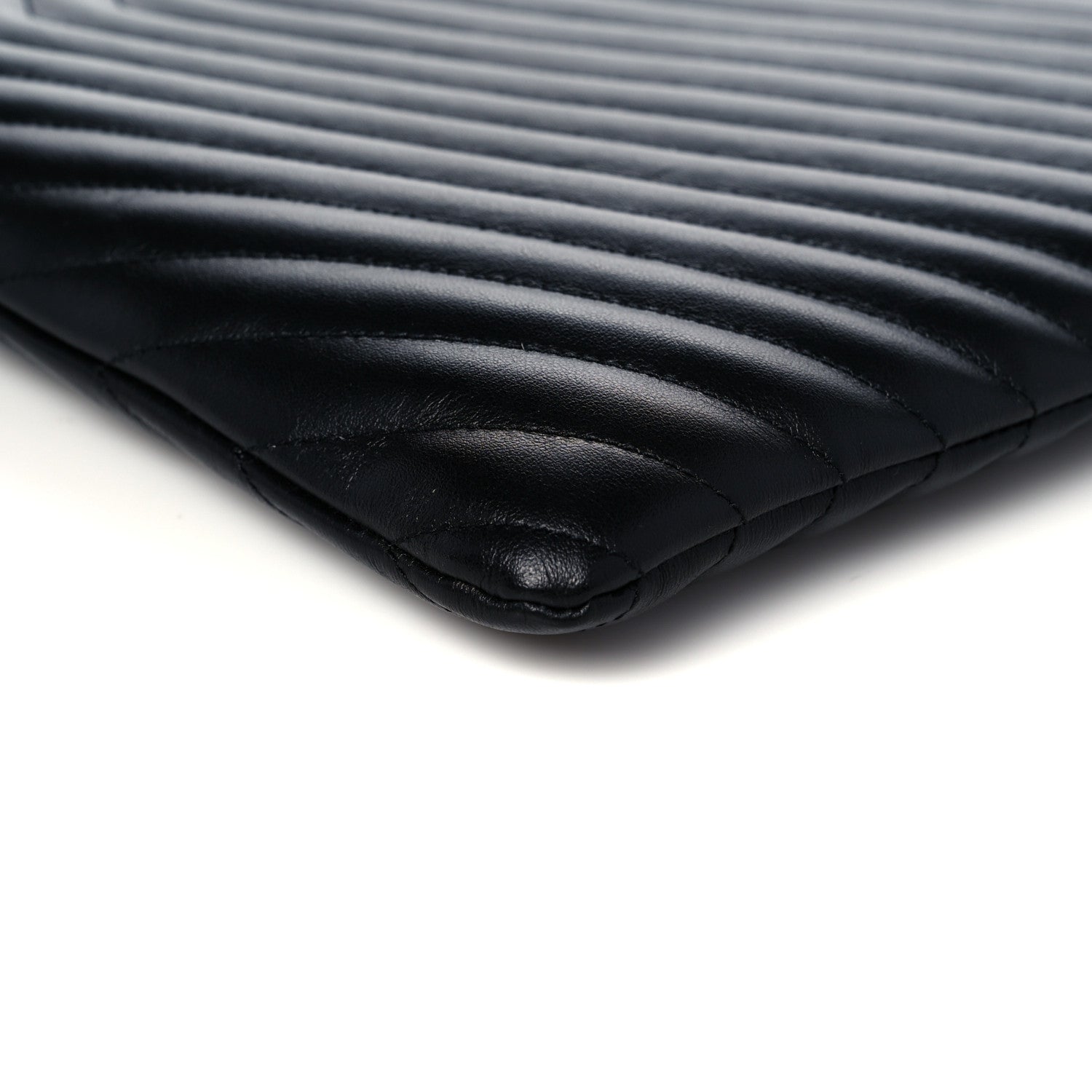 Saint Laurent Calfskin Matelasse Chevron Monogram Document Holder Black 9 of 9