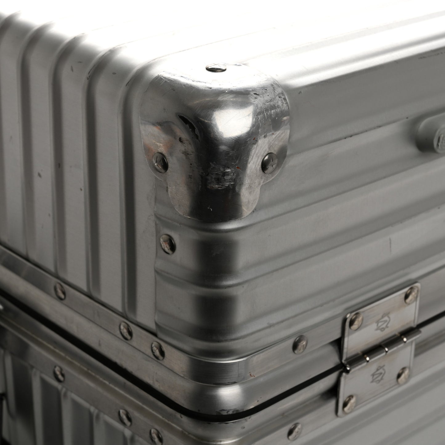 Aluminum Classic Check-In L Silver
