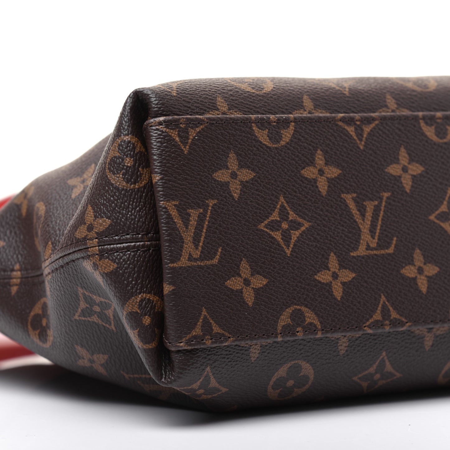 Monogram Tuileries Besace Caramel Rouge