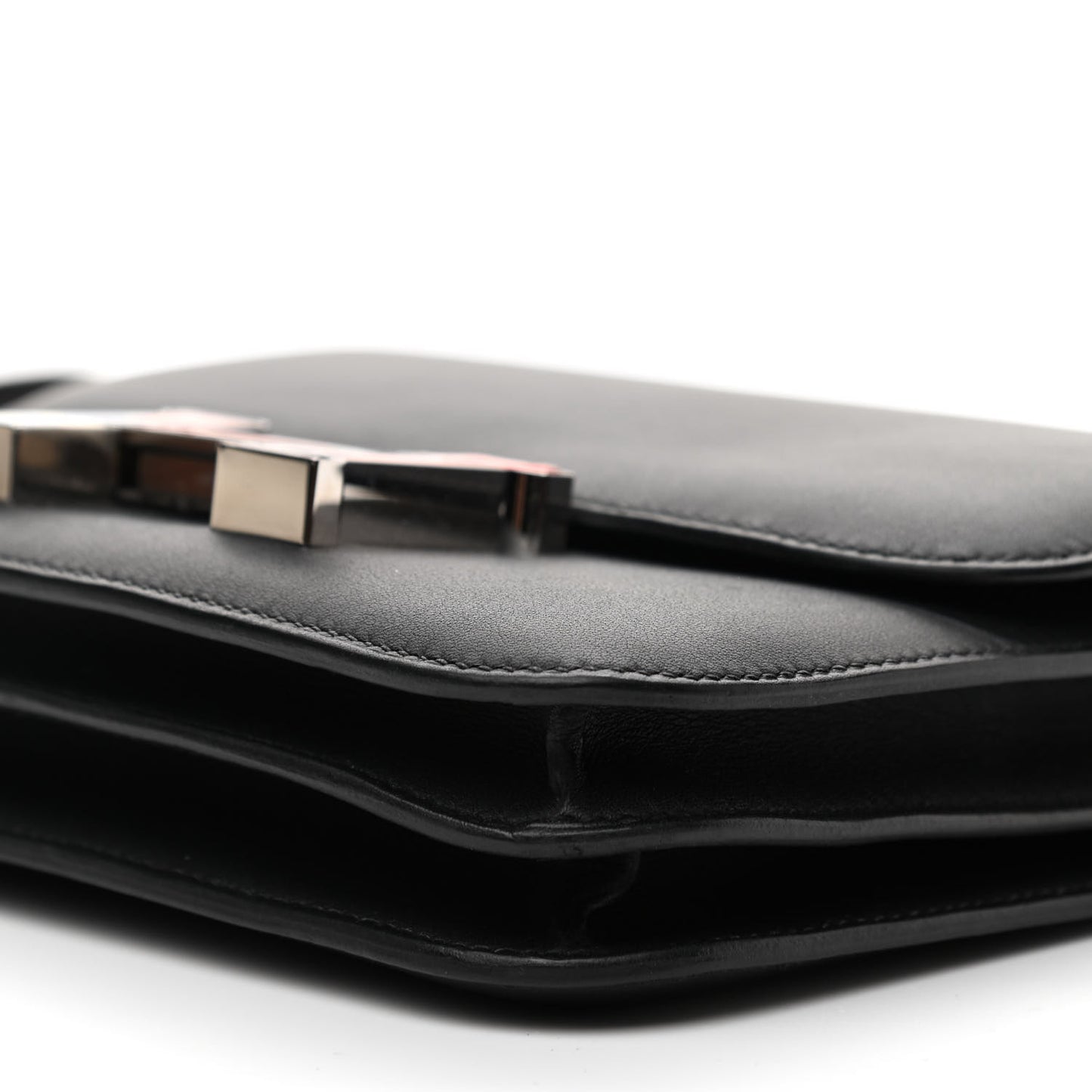Swift Marble Constance 18 Black