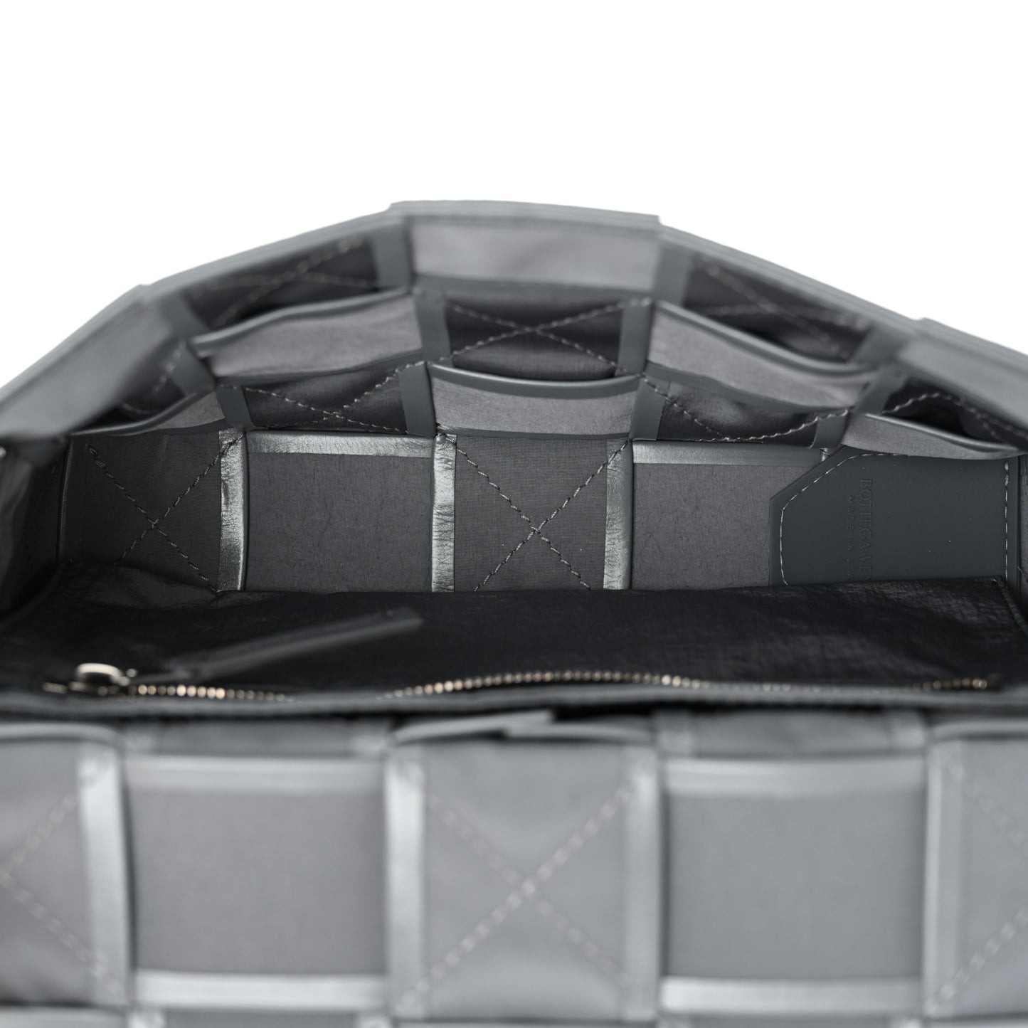 Paper Calfskin Maxi Intreccio Small Cassette Crossbody Bag Thunder