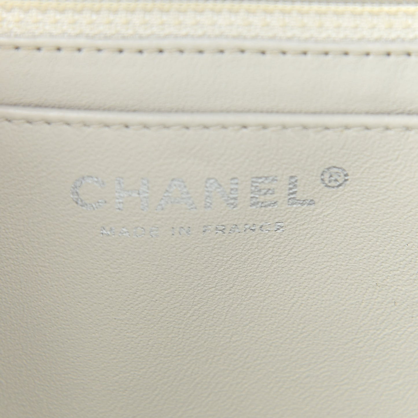 Caviar Quilted Maxi Single Flap White