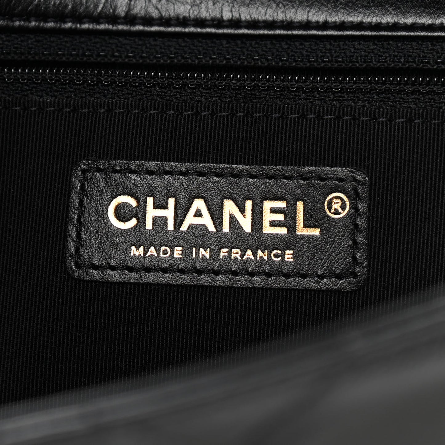 Crumpled Calfskin Medium Chain All Over Flap Black