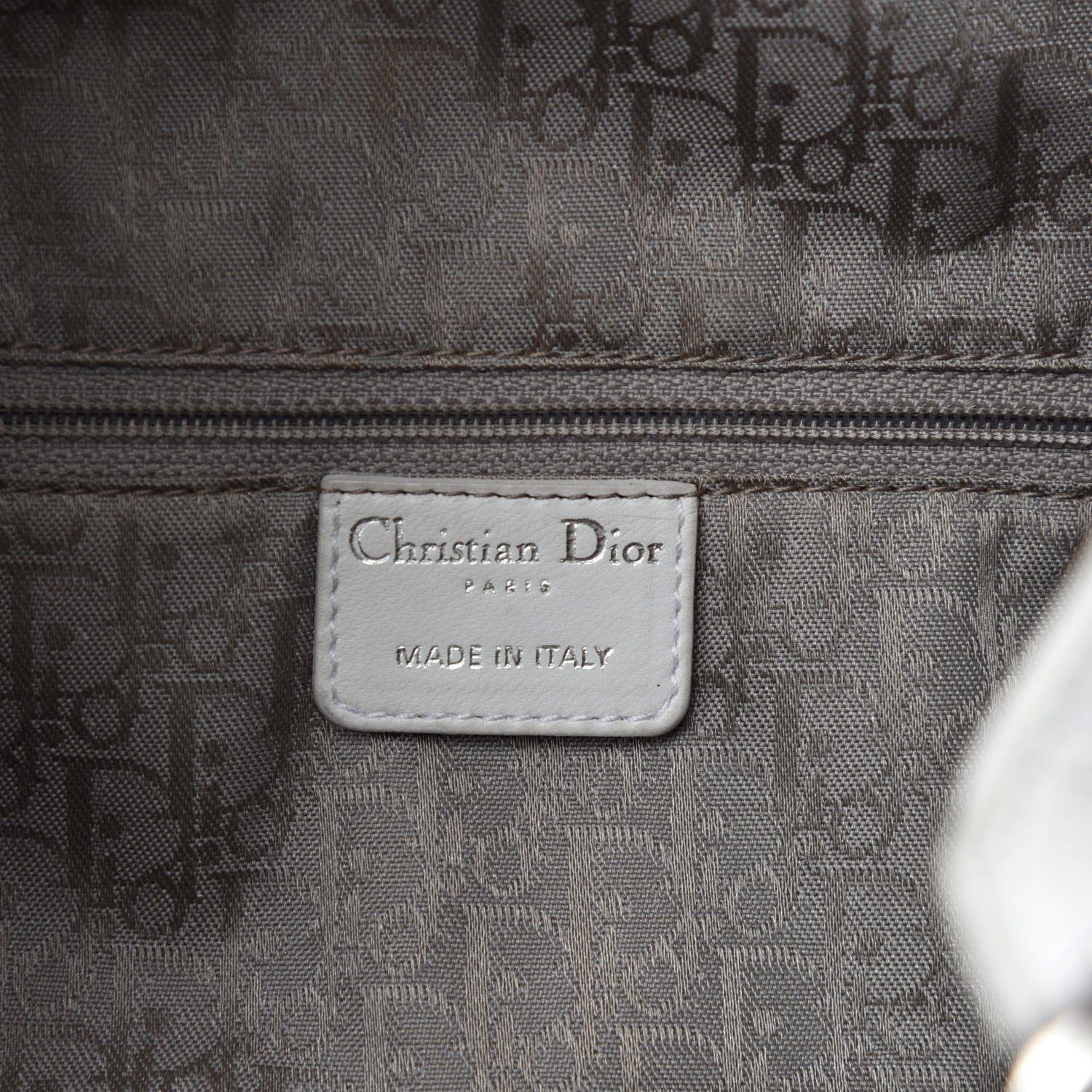 Christian Dior Lambskin Cannage Medium Dior Soft Hobo White 17 of 19