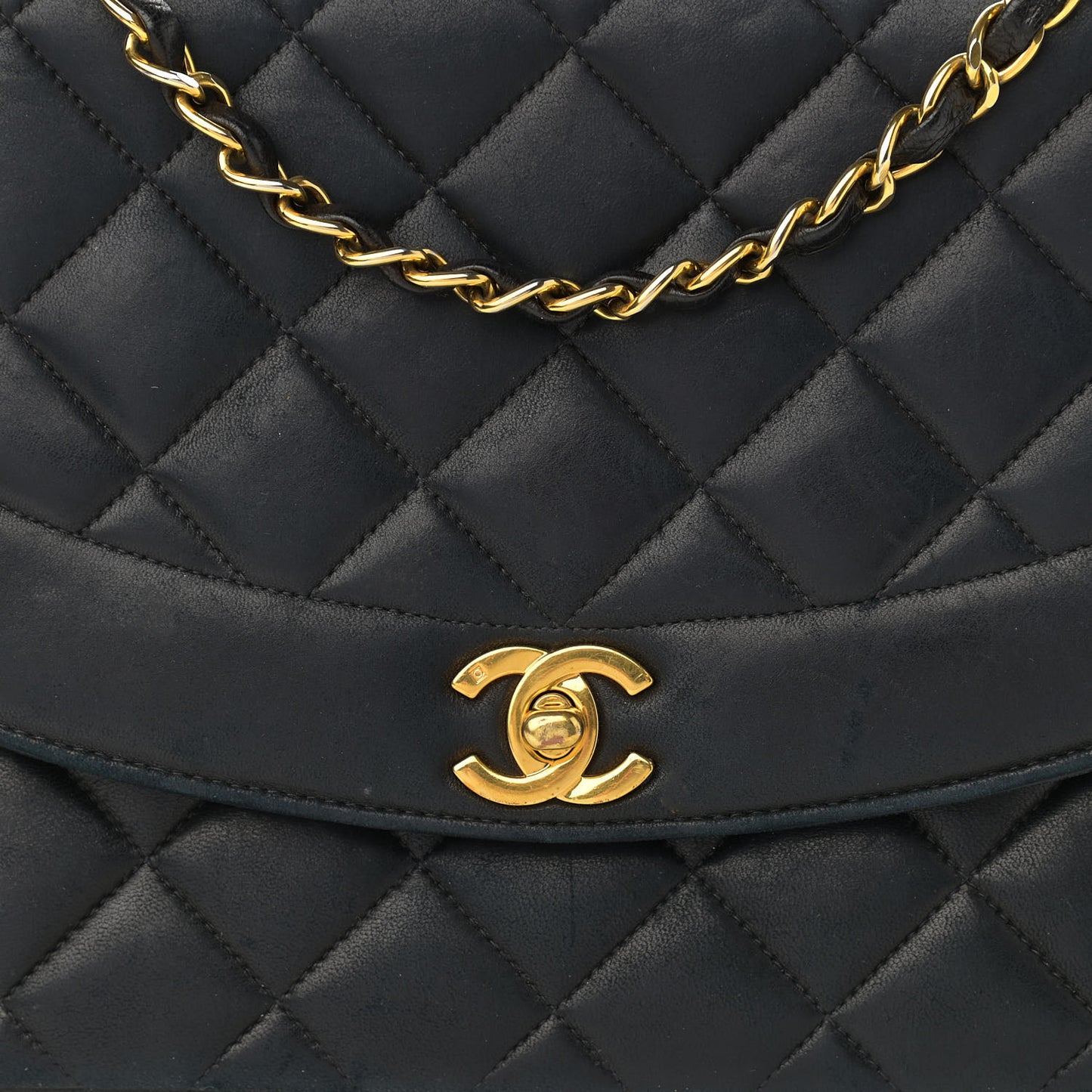 Lambskin Quilted Medium Single Flap Black