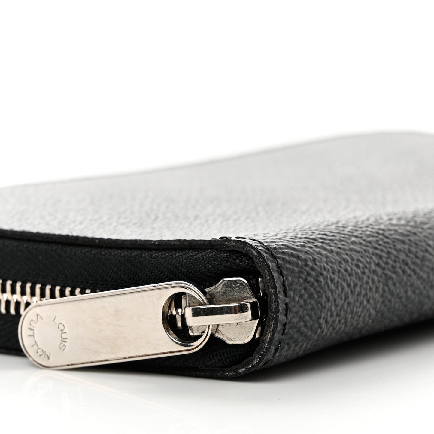 Damier Graphite Zippy Organizer Wallet