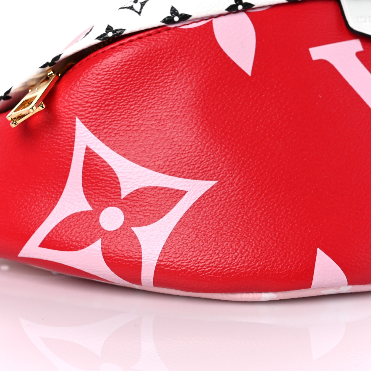 Monogram Giant Bumbag Rouge