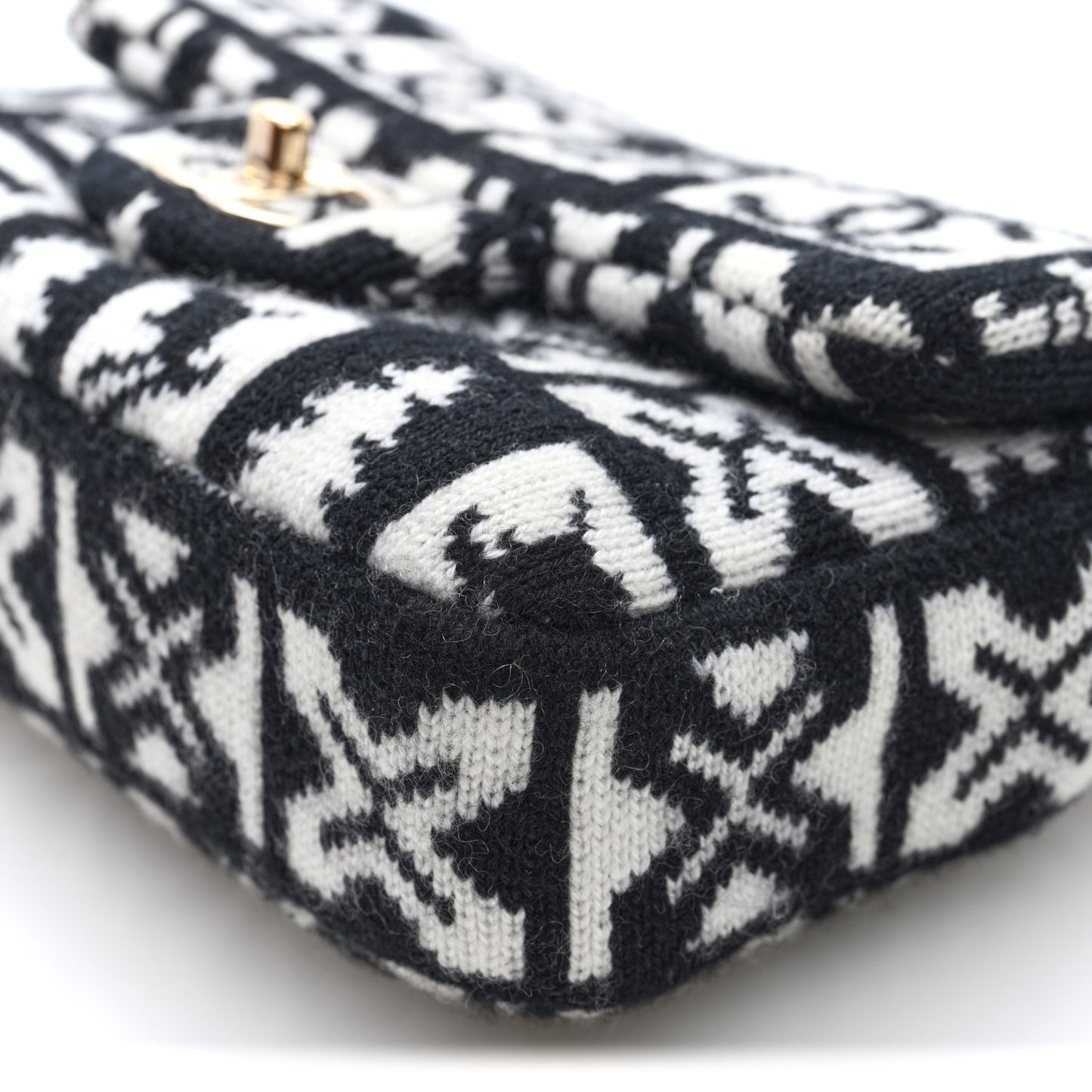 Cashmere Knit Coco Neige Flap Black White