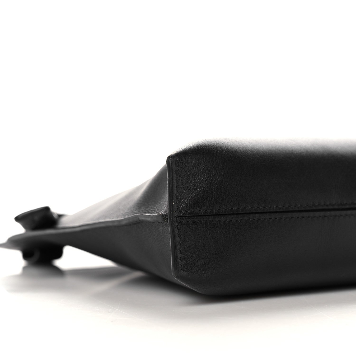 Loewe Calfskin T Pouch Black 9 of 14