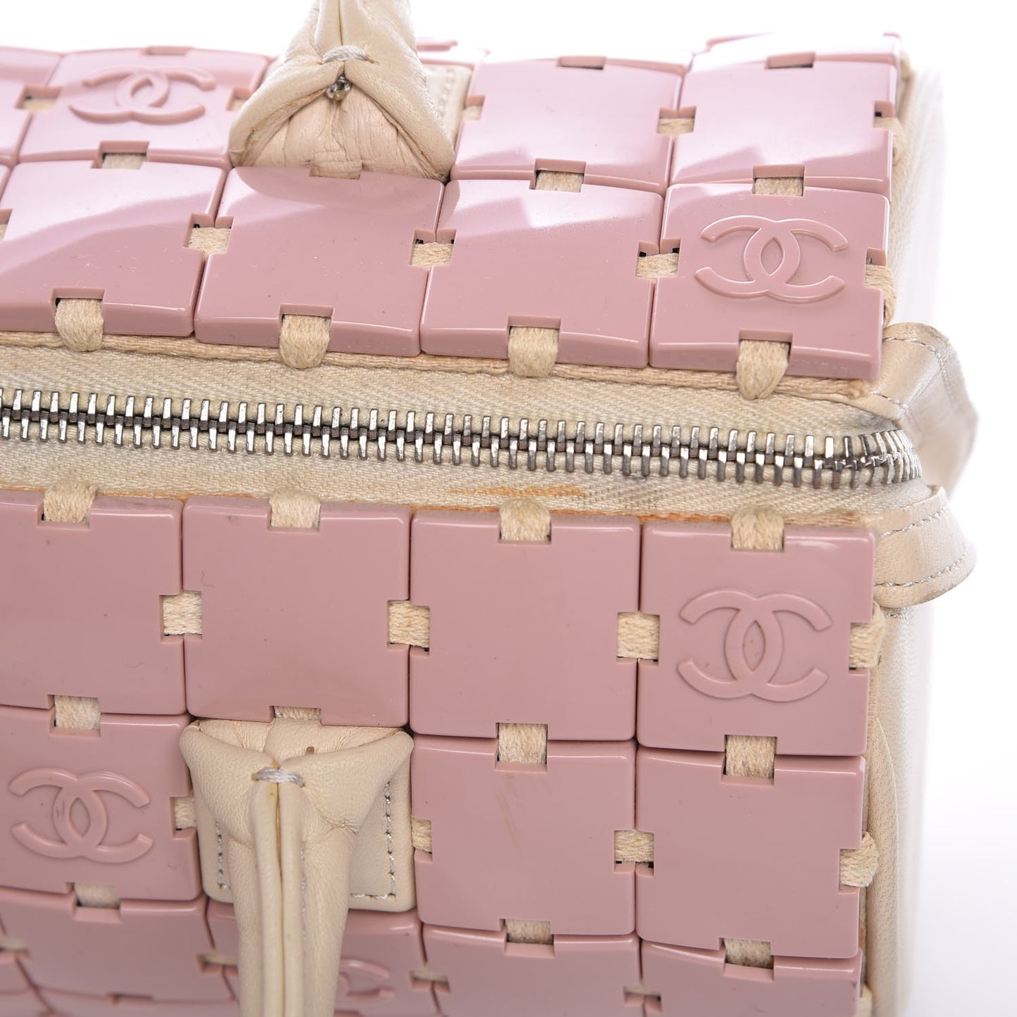 Lambskin Resin Tile Bowler Pink