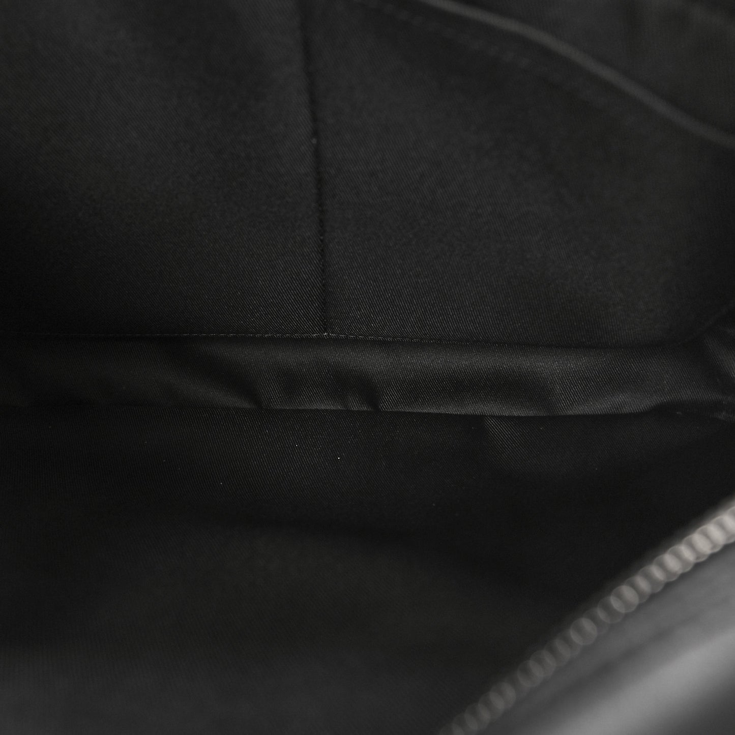 Damier Infini Porte-Documents Voyage PM Onyx