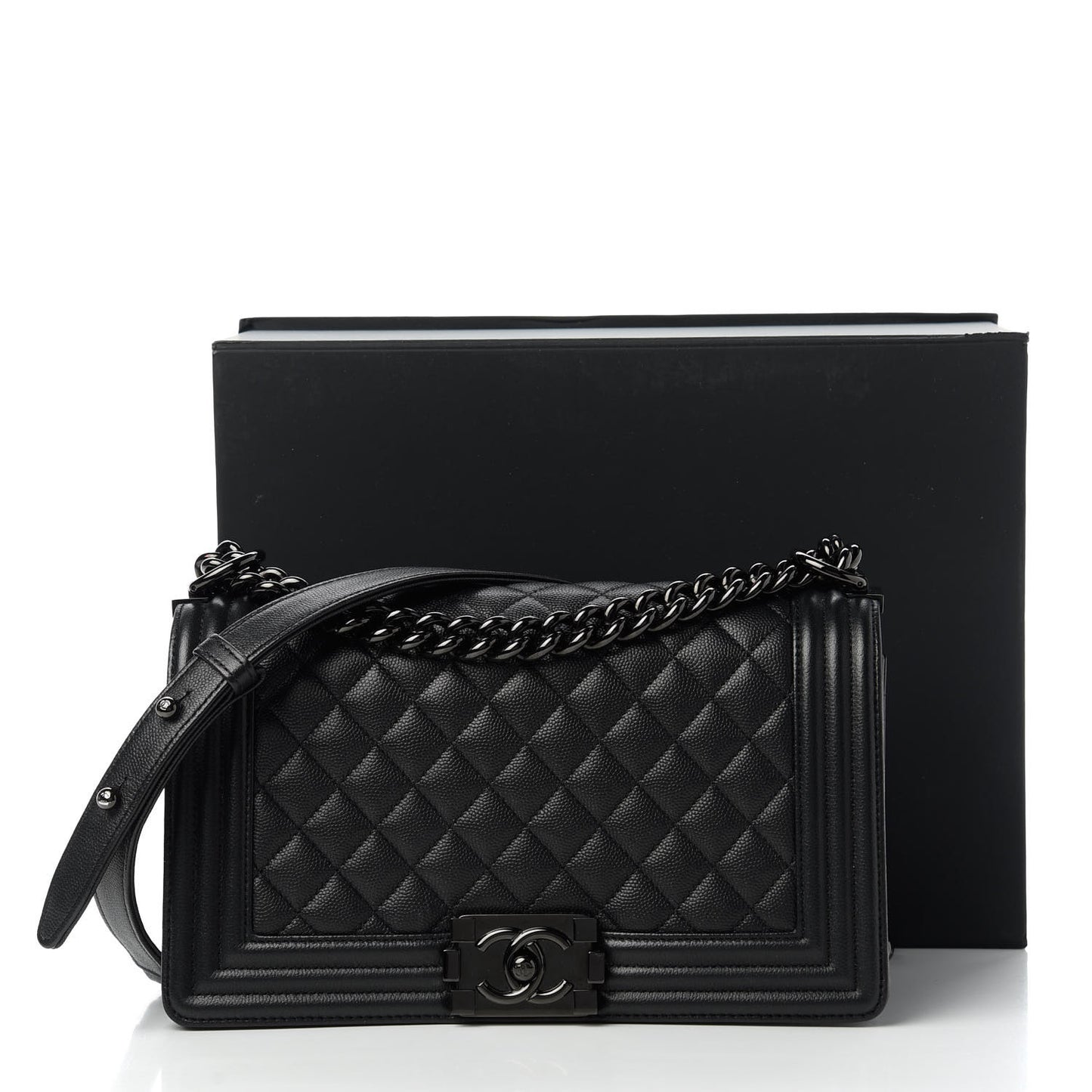 Caviar Quilted Medium Boy Flap So Black