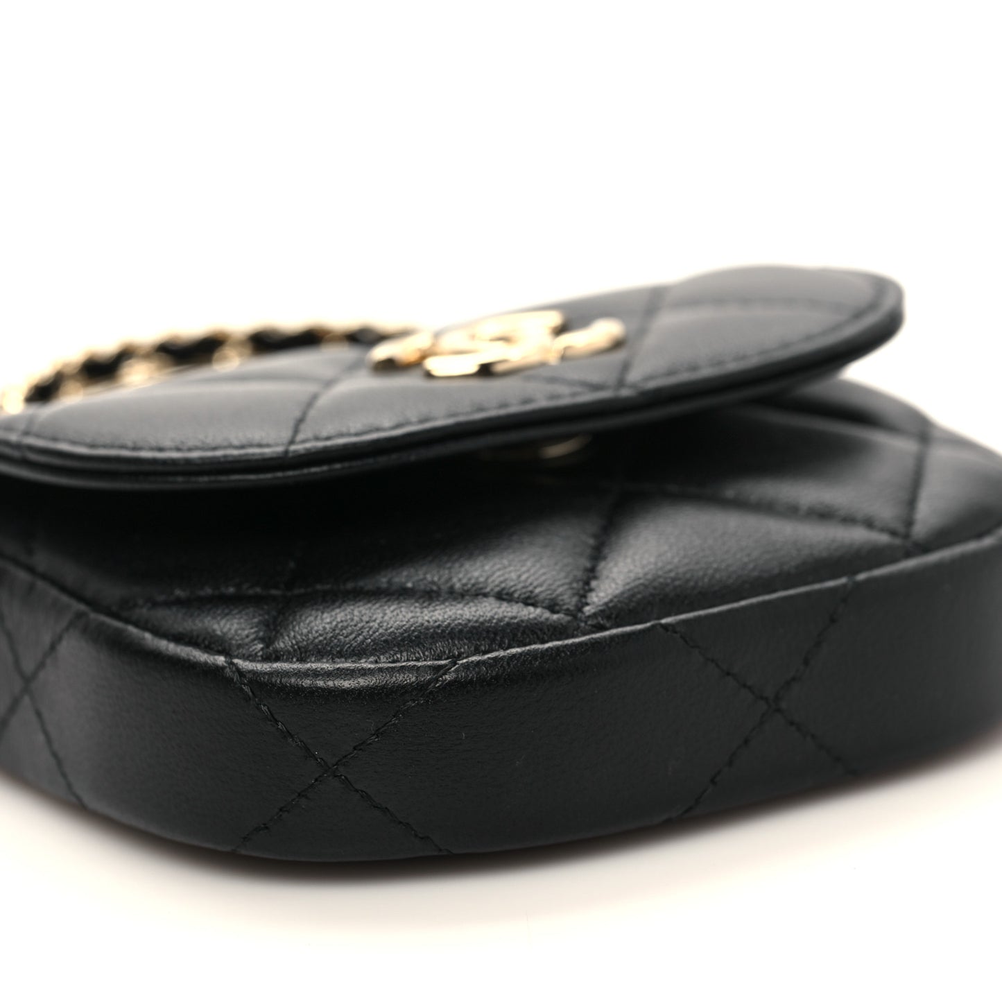 Lambskin Quilted Pearl Top Handle Clutch With Chain Black