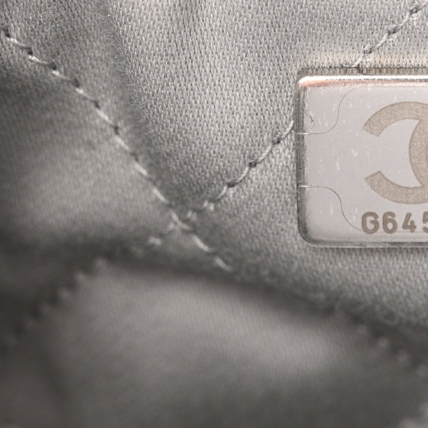 Metallic Lambskin Quilted Mini Chanel 22 Silvery
