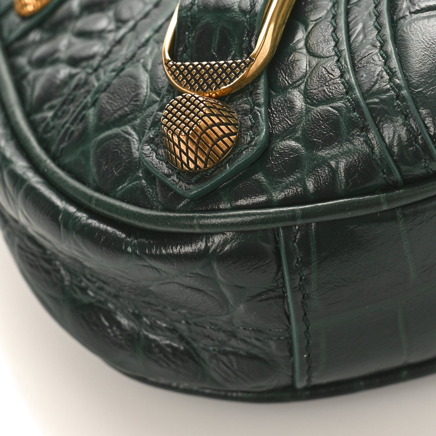 Extra Supple Calfskin Crocodile Embossed Mini Le Cagole Purse With Chain Forest Green