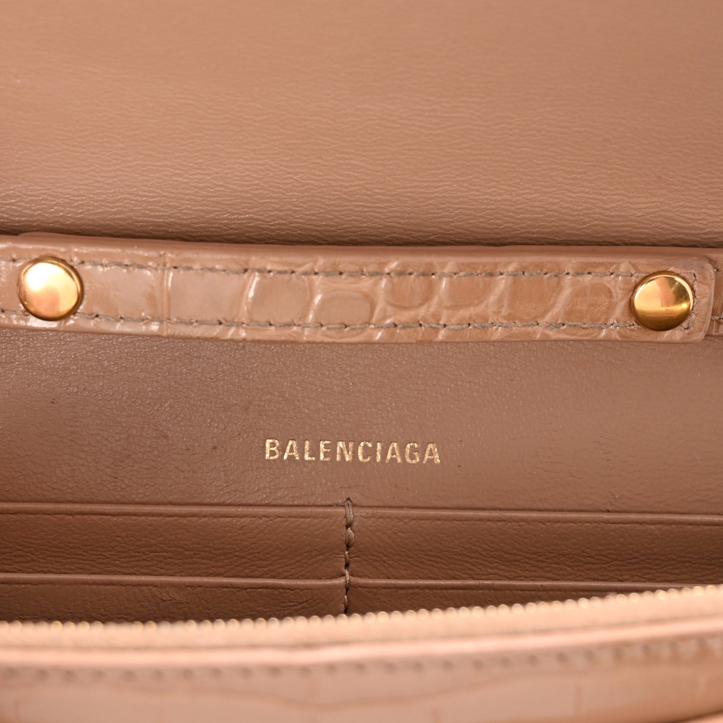 Shiny Calfskin Crocodile Embossed Hourglass Wallet on Chain Nude Beige