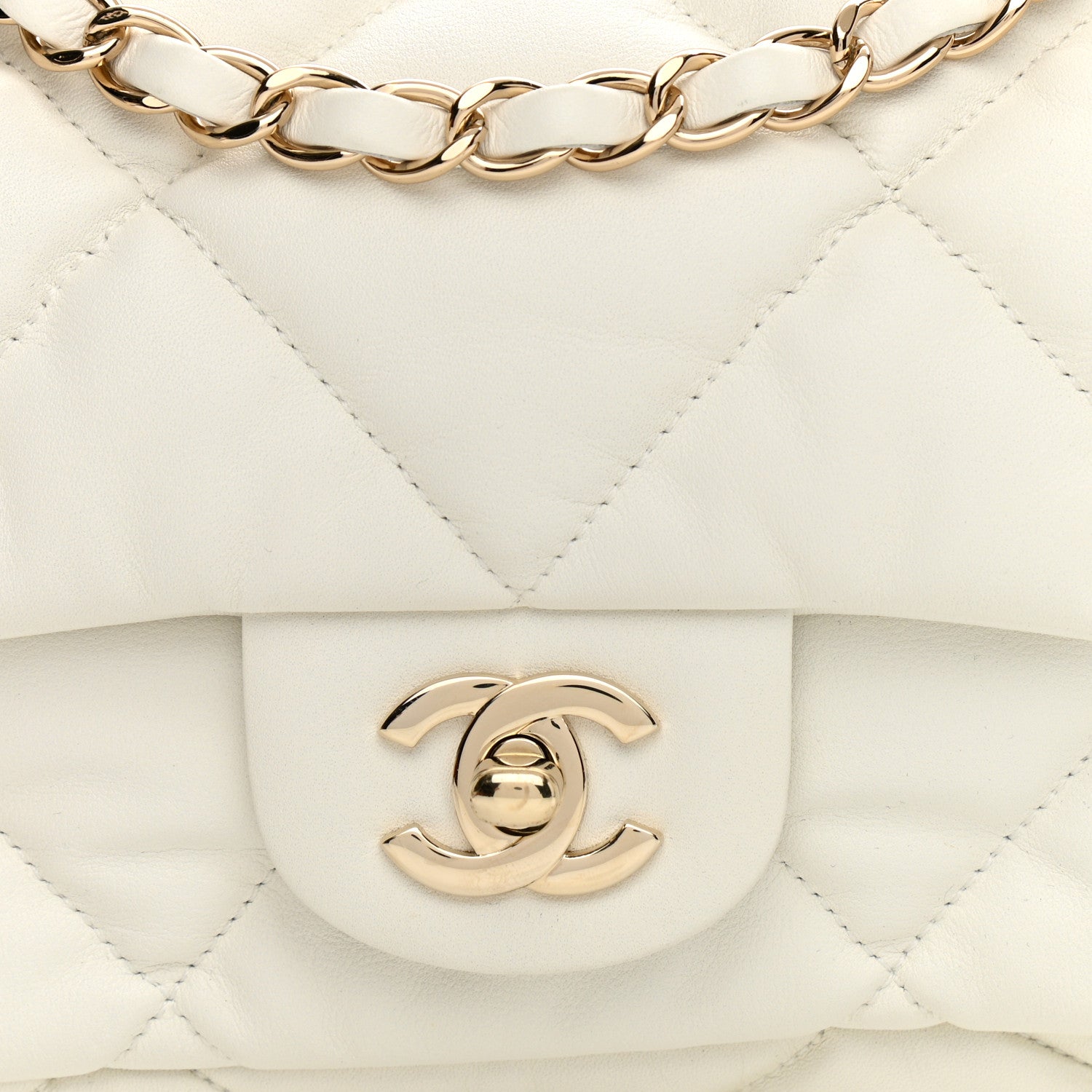 Chanel Calfskin Quilted Medium Bubbly Flap White 7 of 7