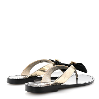 Chanel Metallic Laminated Goatskin Grosgrain Bow Pearl Thong Sandals 38 Black Gold 5 of 10