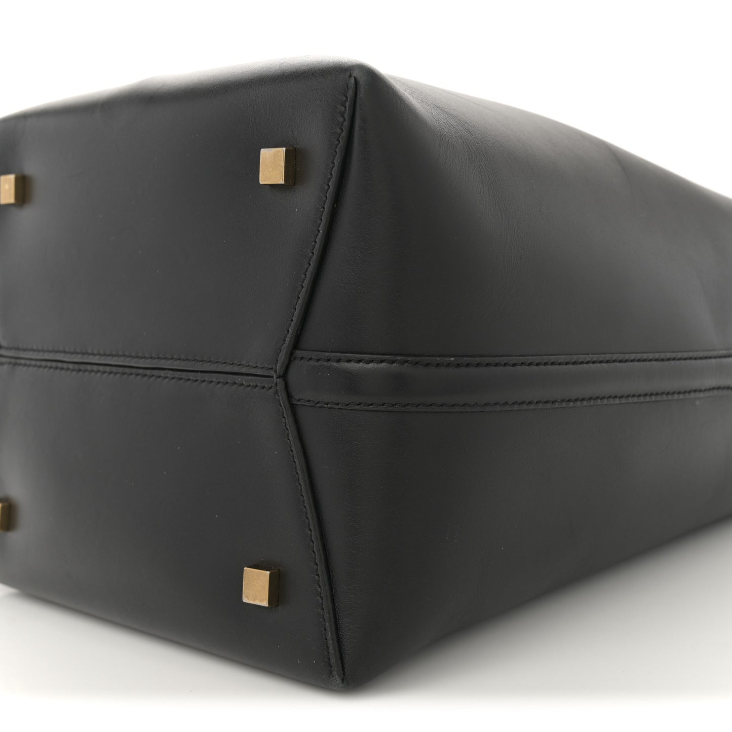 Shiny Calfskin Le 37 Bucket Bag Black