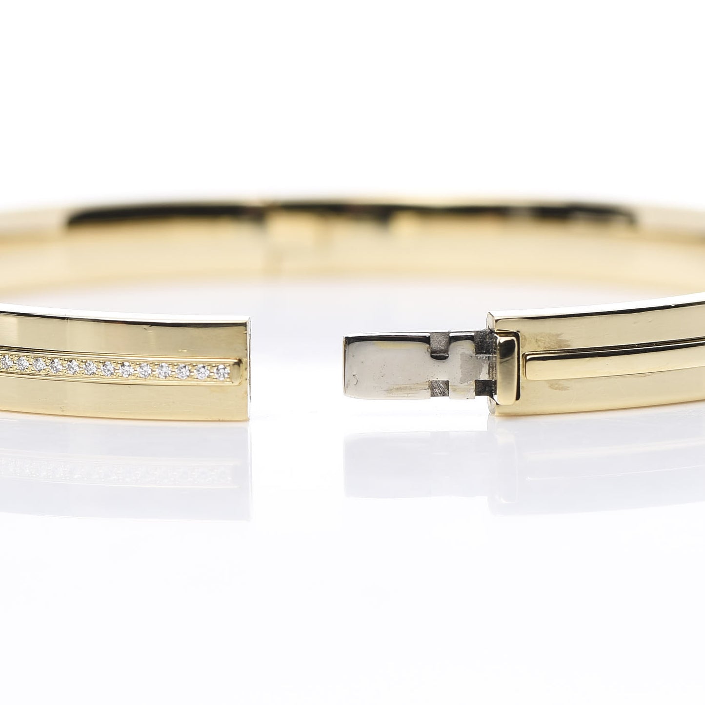 18K Yellow Gold Diamond T Hinged Bangle Bracelet