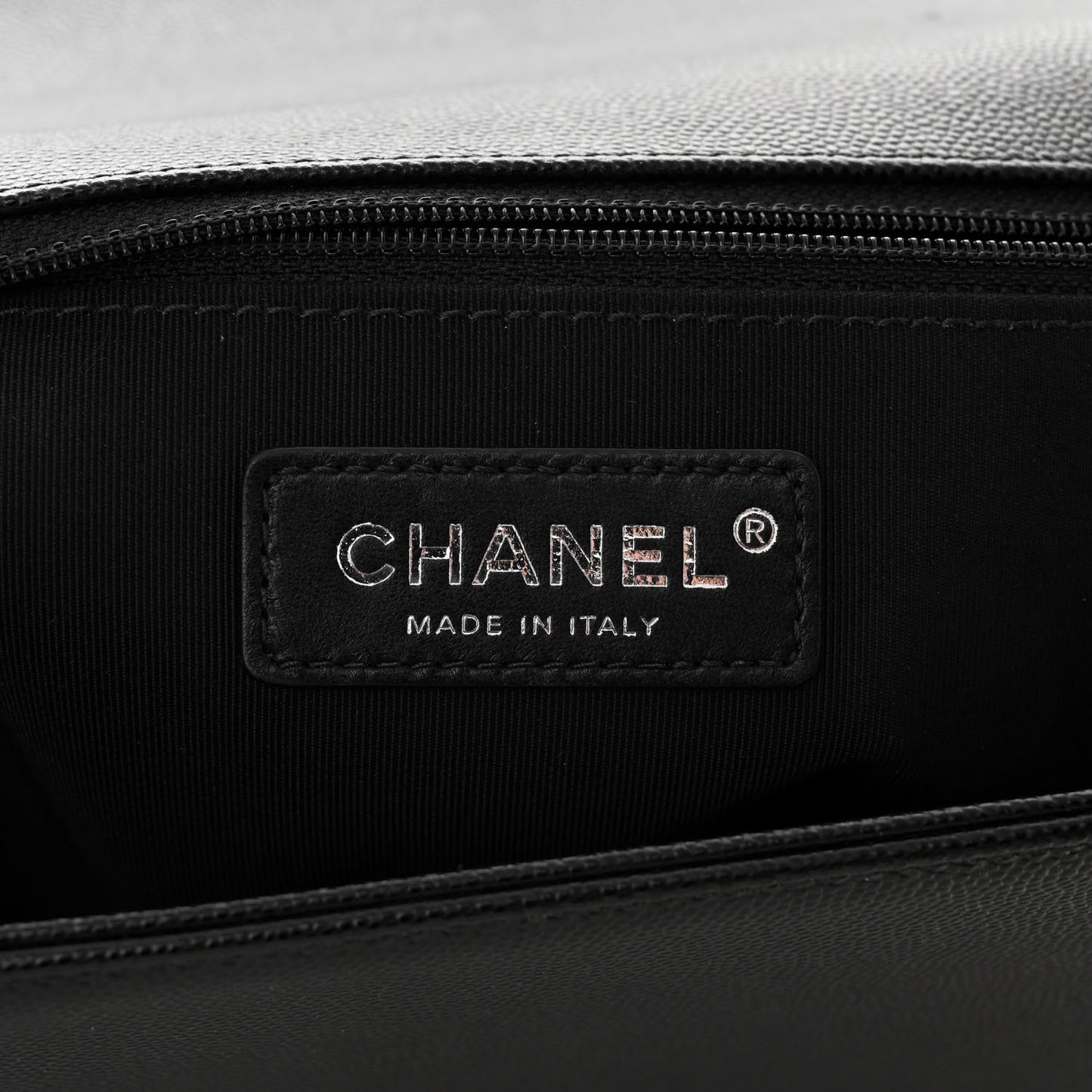 Caviar Quilted Large Boy Flap Black
