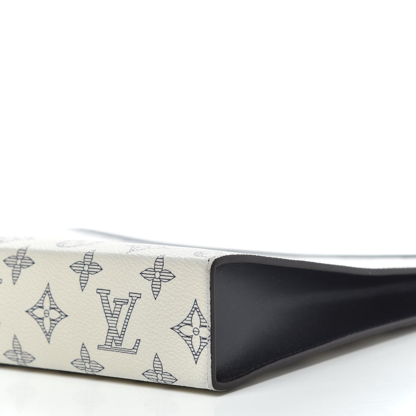 Savane Monogram Chapman Pochette Voyage GM Dune