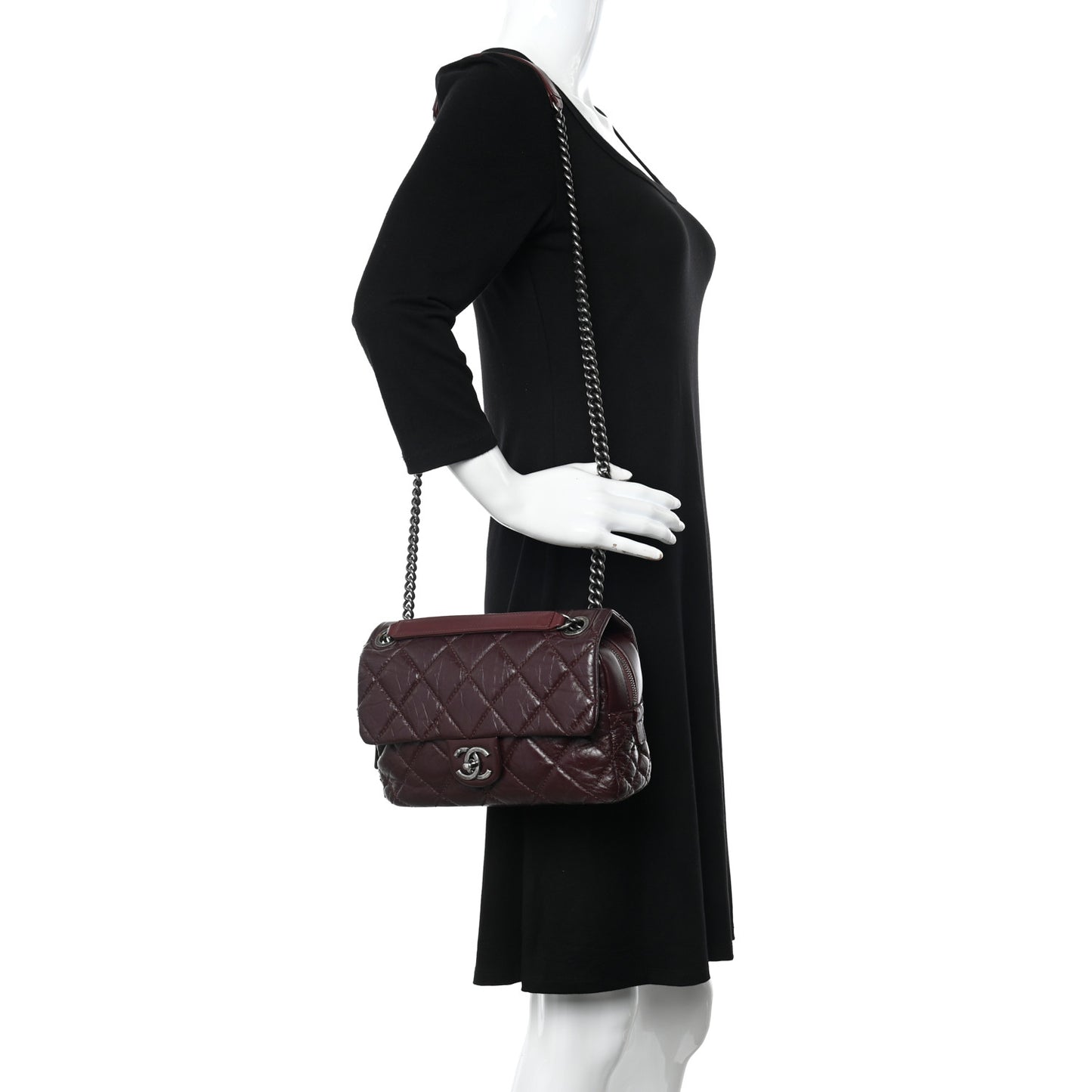 Aged Calfskin Medium New Portobello Flap Burgundy