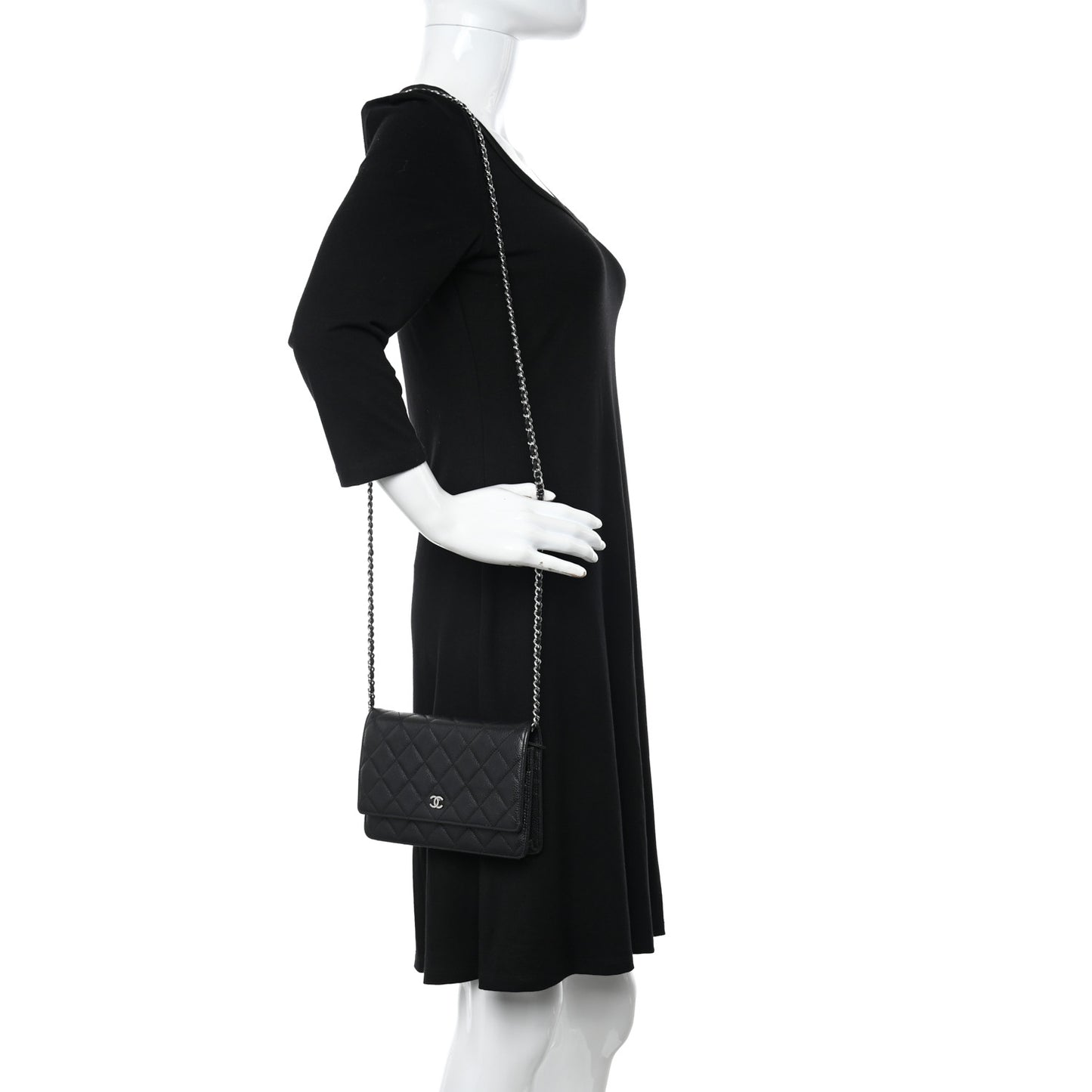 Caviar Quilted Wallet on Chain WOC Black