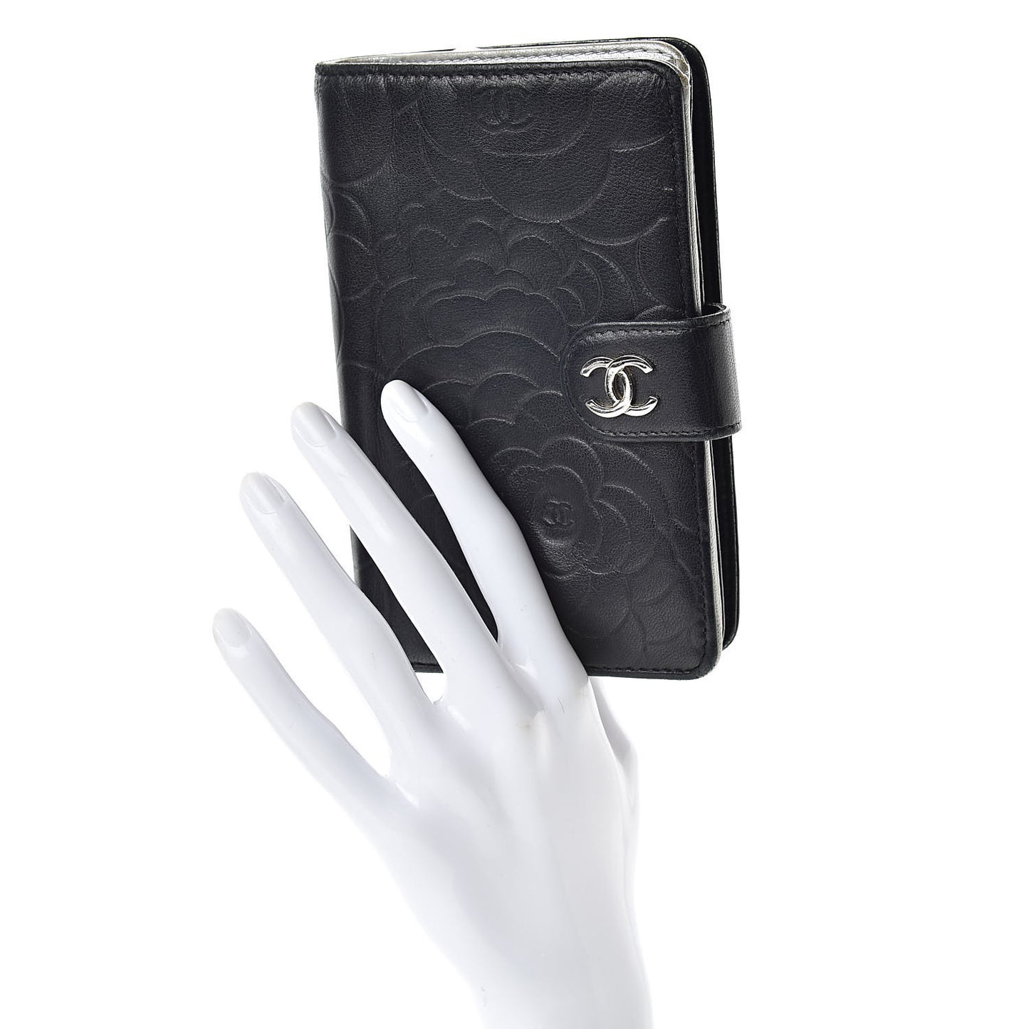 Lambskin Camellia Embossed Zipped Pocket Wallet Black