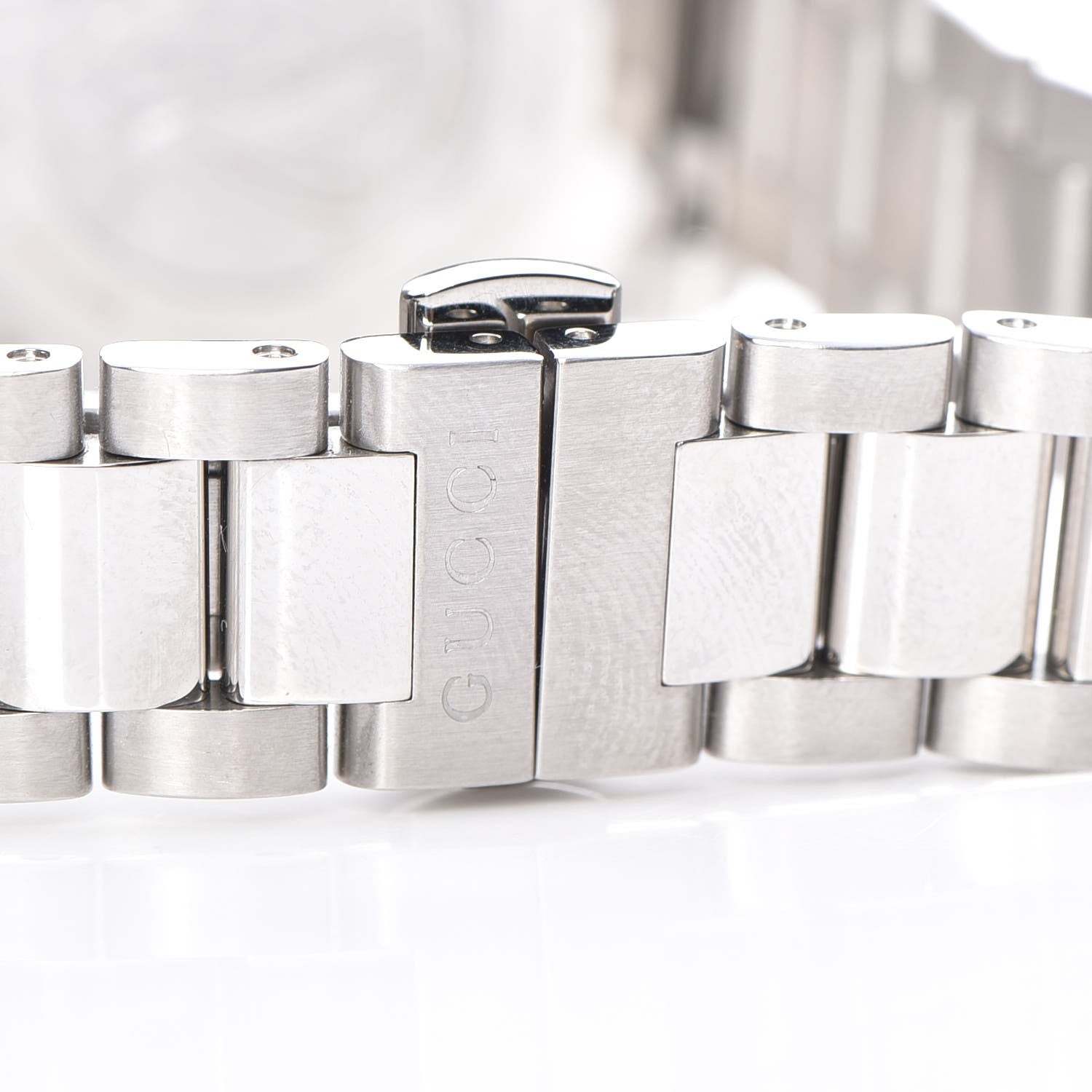 Gucci Stainless Steel 32mm Dive Quartz Watch White 7 of 11