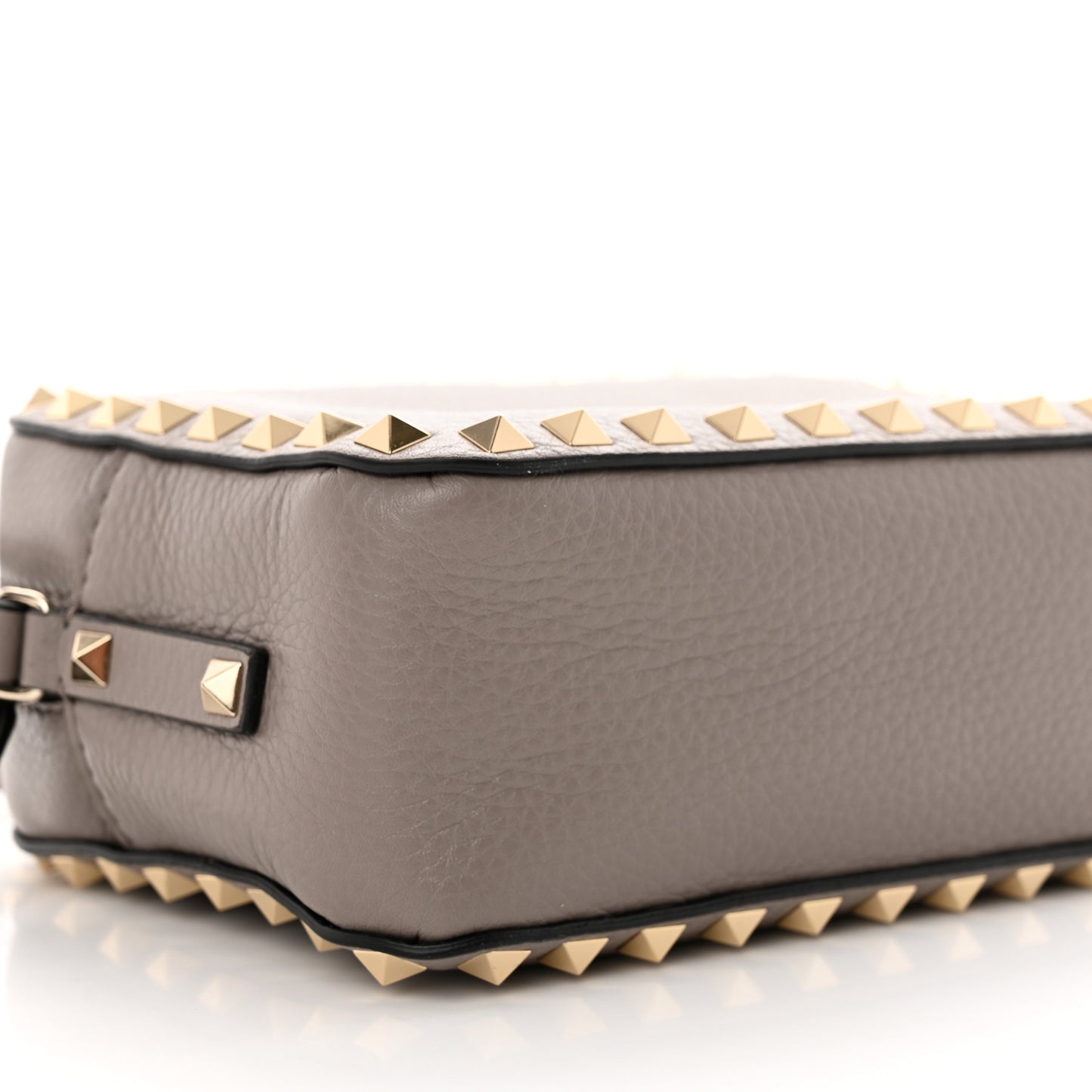 Pebbled Calfskin Rockstud Camera Crossbody Bag Poudre