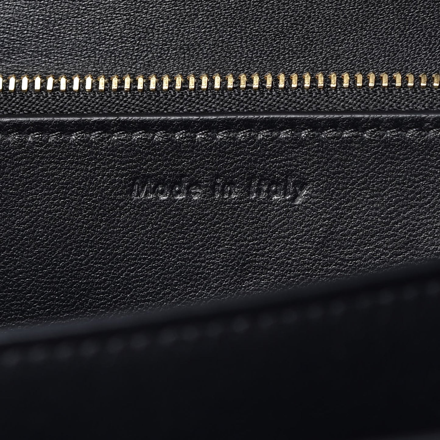Box Calfskin Medium Classic Box Flap Bag Black