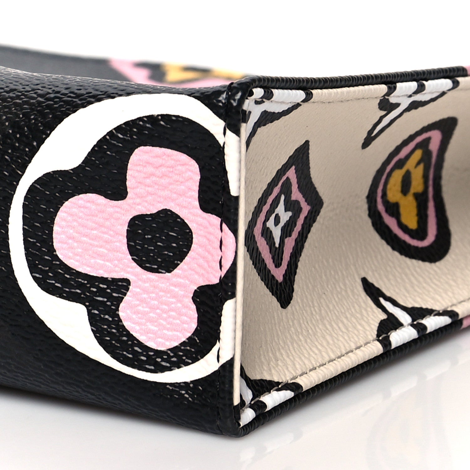 Louis Vuitton Monogram Giant Wild At Heart Toiletry Pouch 26 Black 10 of 10