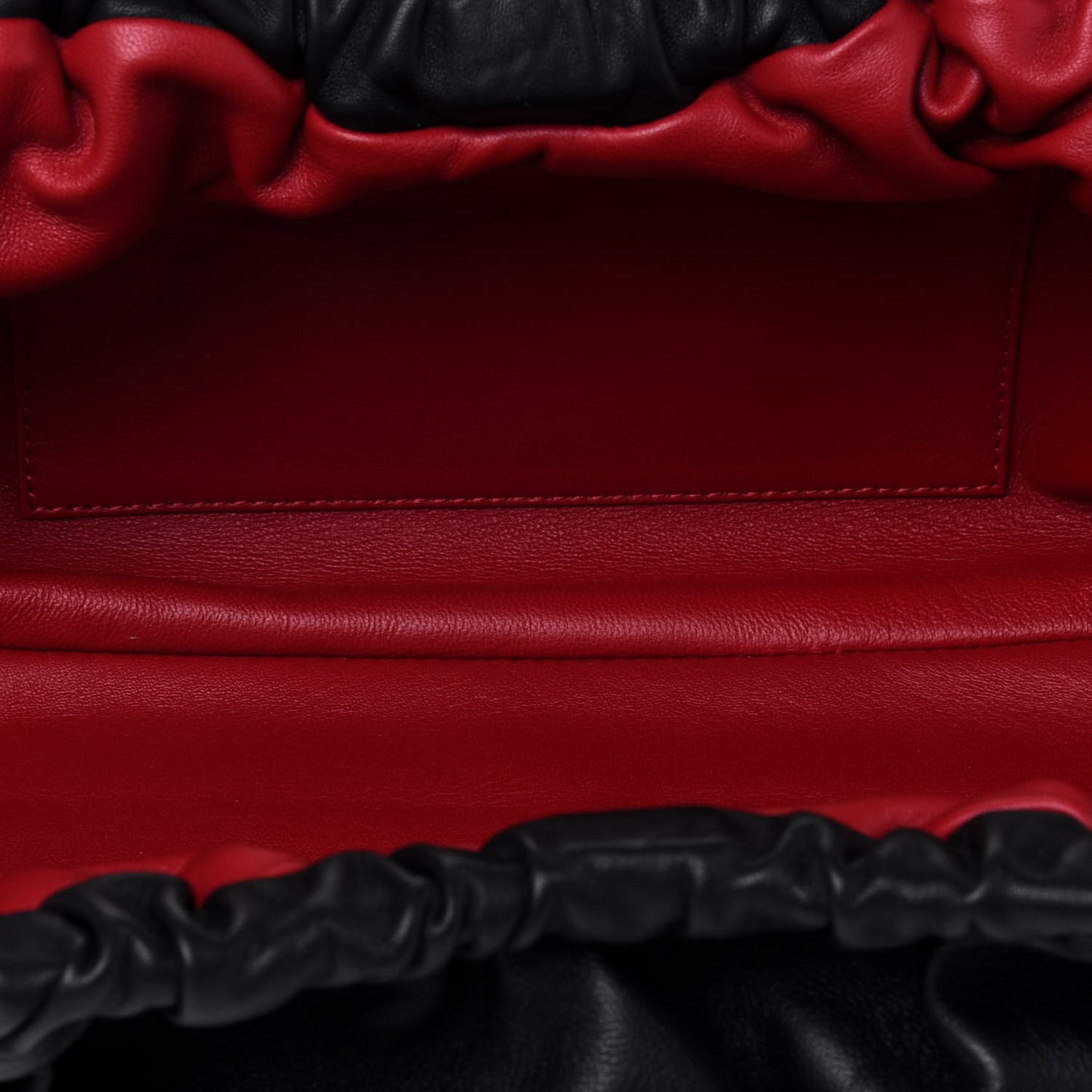 Lambskin Cloud Clutch Black Flamma
