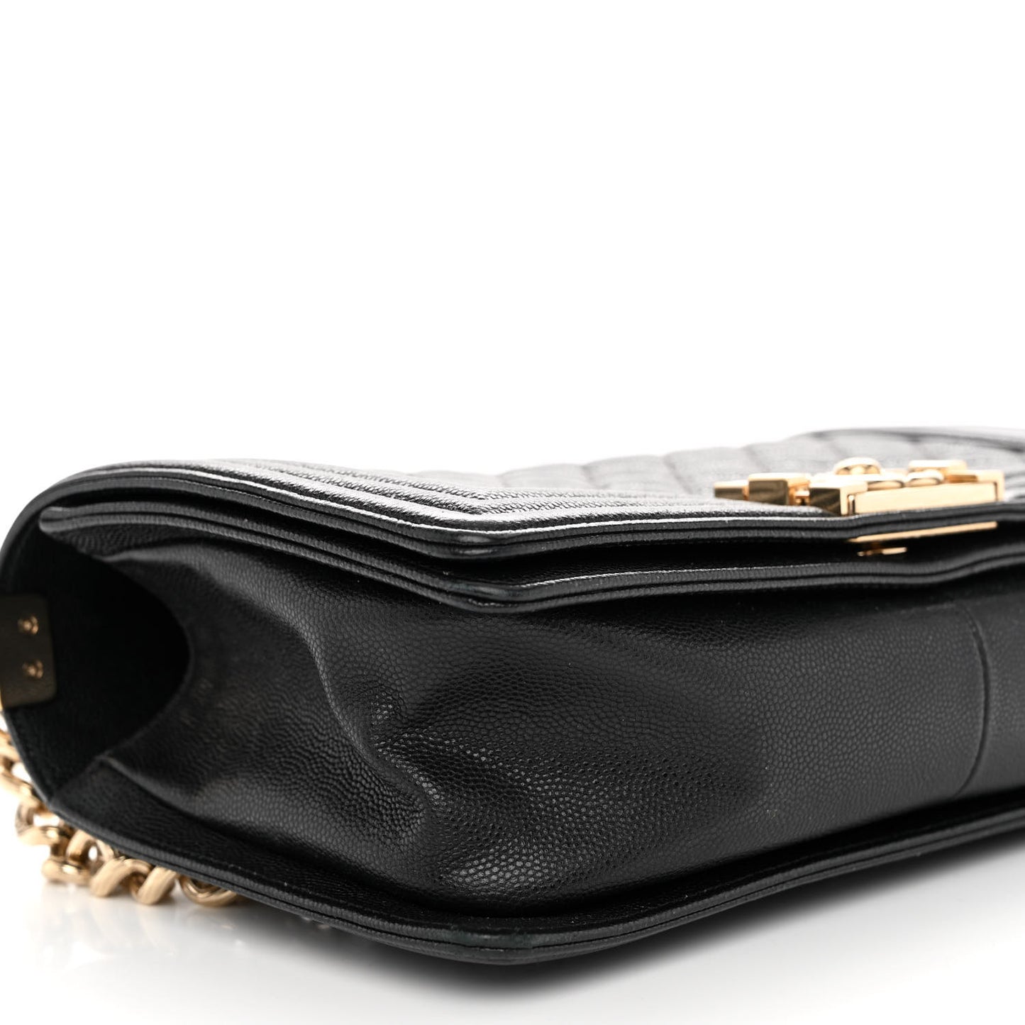 Caviar Quilted Medium Boy Flap Black