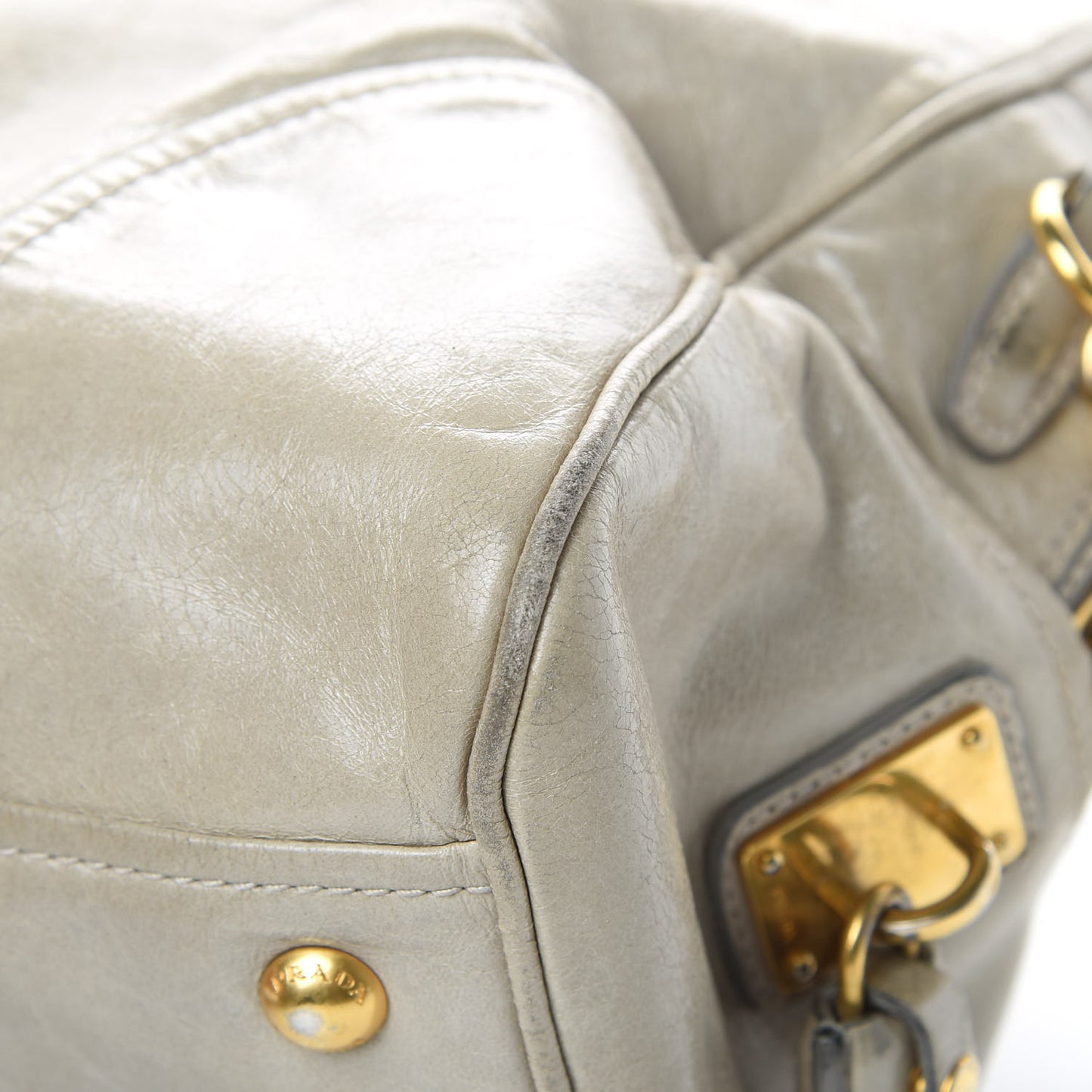 Vitello Shine Shopping Satchel Cammeo