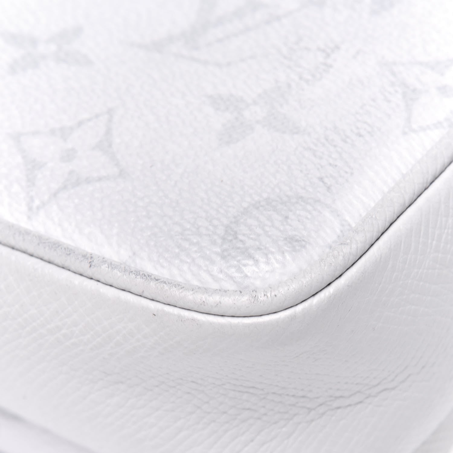 Louis Vuitton Taiga Monogram Outdoor Messenger White 11 of 15