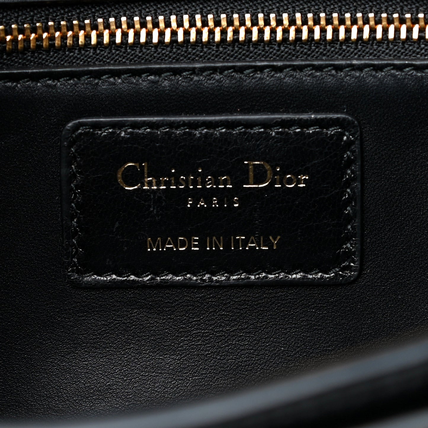 Calfskin 30 Montaigne Chain Pouch Black