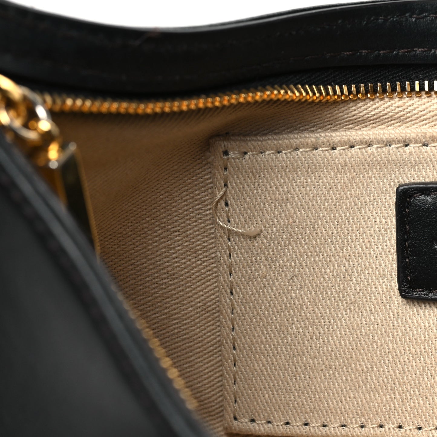 Smooth Calfskin Le Bisou Medium Black